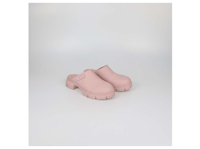 Mules City in gomma rosa Ganni - vista 2