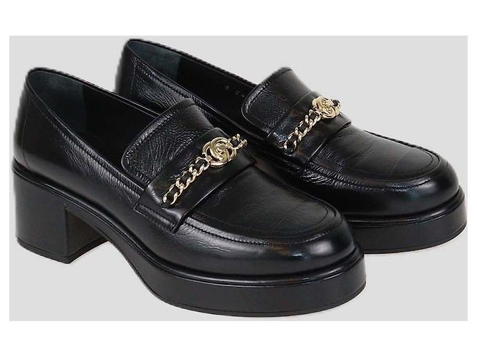 Mocassini platform Chanel in pelle lucida nera con catena CC Nero - vista 2
