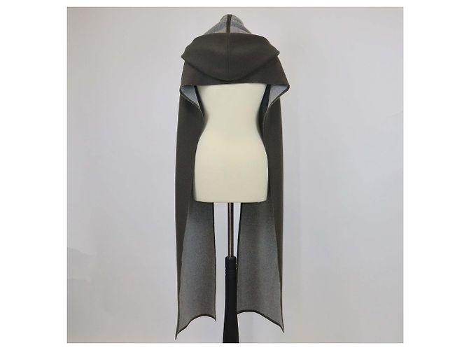 Sciarpa con cappuccio in cashmere grigio Chanel - vista 3