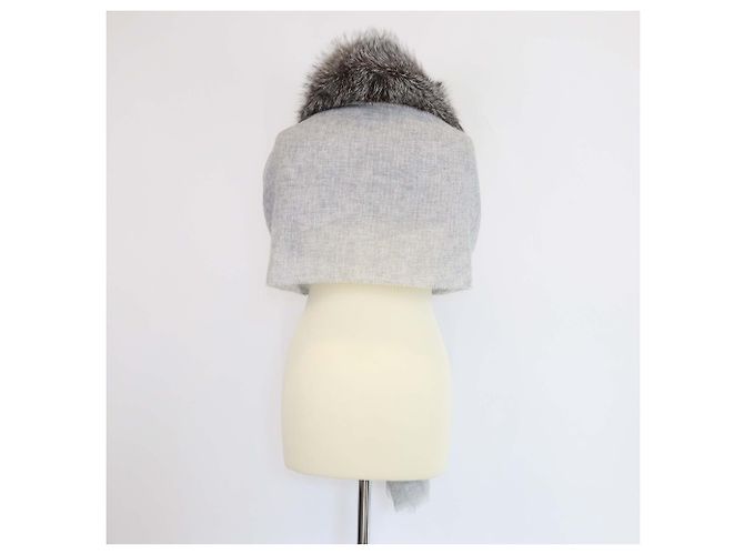 Sciarpa da spalla Brunello Cucinelli in cashmere grigio e pelliccia di volpe - vista 4