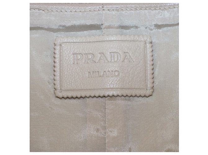 Prada Maxirock aus beigem Lammleder mit Logo-Detail - Ansicht 5