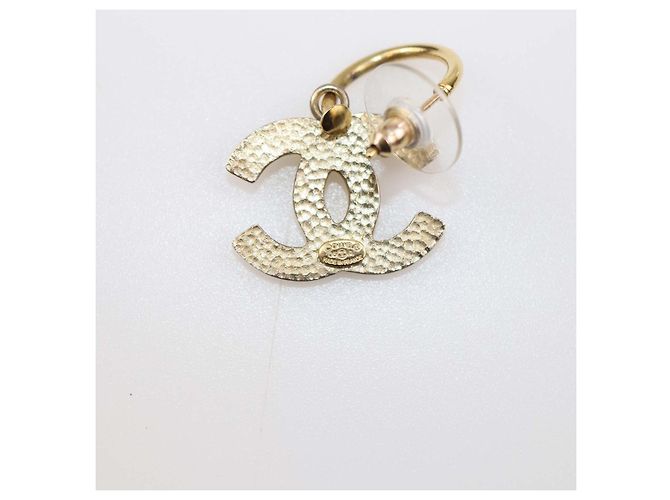 Chanel CC vergoldete Emaille-Ohrstecker Golden - Ansicht 5