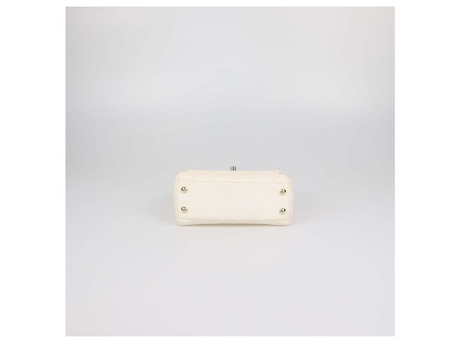 Mini mala Chanel Rainbow Coco Top Handle em pele acolchoada Off White Branco - vista 4
