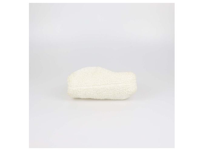 Bottega Veneta Mini The Pouch Clutch in bouclé e rafia Off White Bianco sporco - vista 4