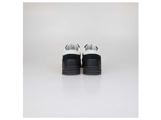 Sneakers basse Chanel in mesh e pelle CC Nero/Bianco - vista 5