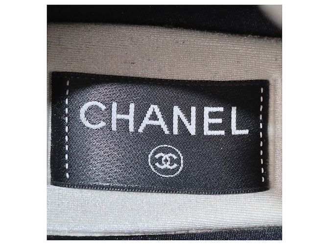 Sneakers basse Chanel in mesh e pelle CC Nero/Bianco - vista 6