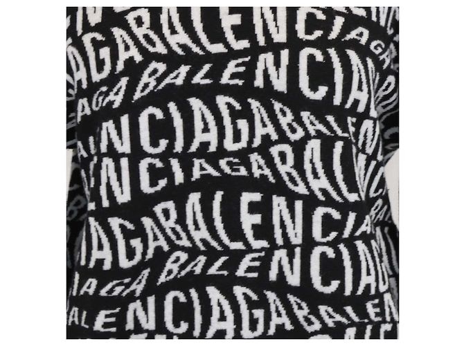 Balenciaga Strickpullover aus Wollmischung in Schwarz und Weiß mit Allover-Logo - Ansicht 4