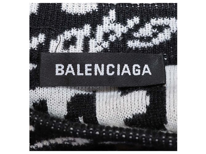 Balenciaga Strickpullover aus Wollmischung in Schwarz und Weiß mit Allover-Logo - Ansicht 5