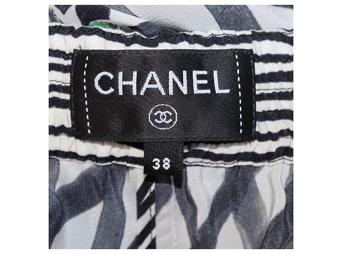 Pantalones anchos estampados de seda blanco/negro Chanel - vista 5