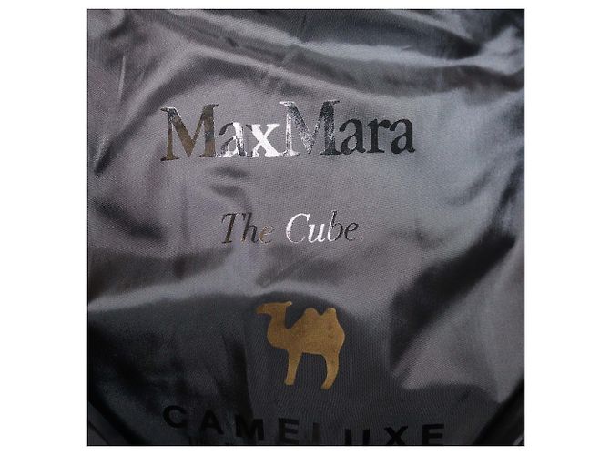 Max Mara Black Quilted Polyester The Cube Hooded Bomber Jacket Schwarz - Ansicht 5