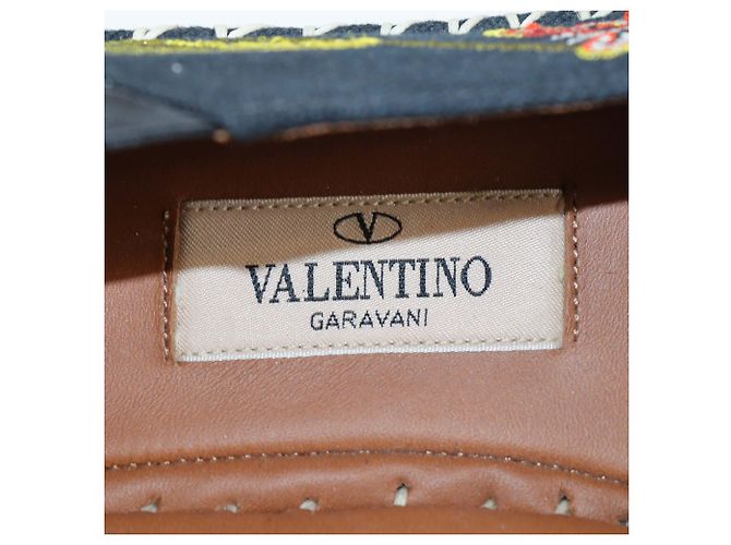 Espadrillas basse Valentino in tela nera e pelle con ricami floreali Rockstud Nero - vista 6