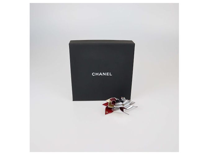 Spilla Chanel CC Pinwheel in pelle multicolore e pelle verniciata - vista 5