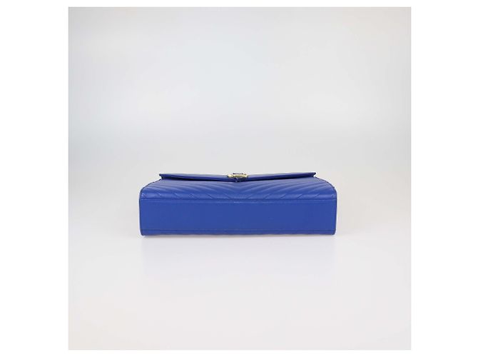 Borsa a tracolla a busta Large in pelle blu chevron Saint Laurent - vista 4