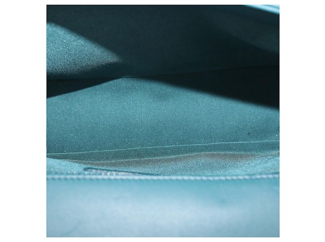 Borsa Chanel New Medium Boy Flap in pelle trapuntata blu teal - vista 6