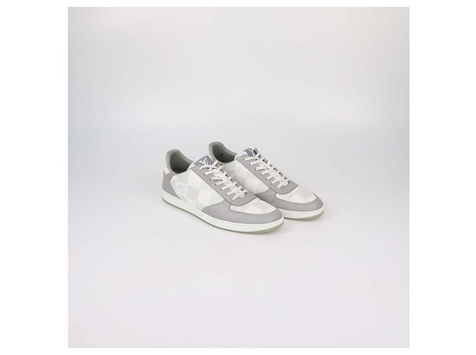 Sneaker basse Rivoli in pelle Damier bianca/grigia Louis Vuitton Bianco Grigio - vista 2