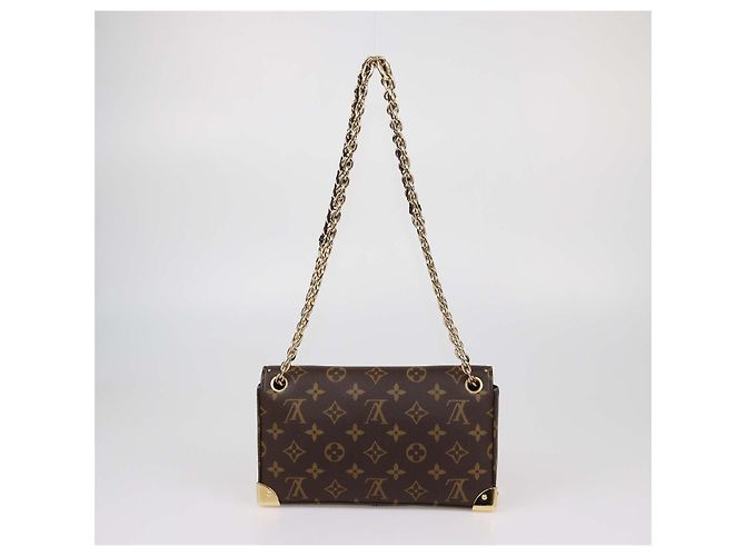 Borsa Louis Vuitton Monogram Canvas Trunkie East West Marrone - vista 3