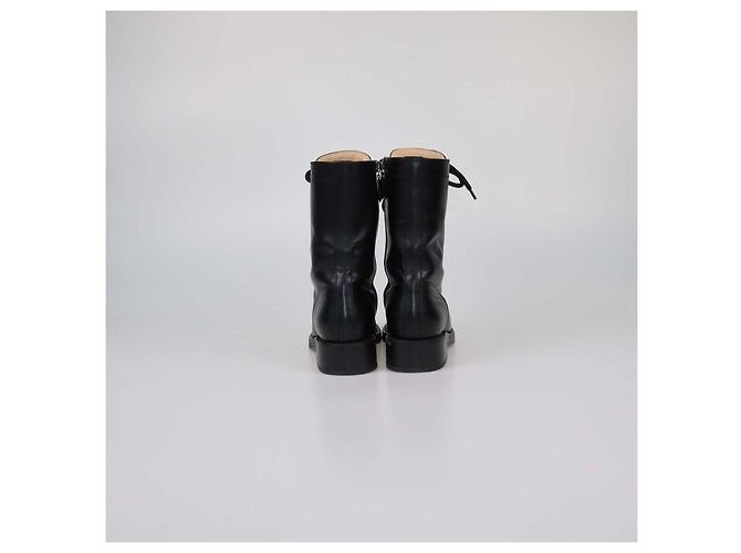 Botas de combate Chanel de piel negra con puntera CC Negro - vista 5