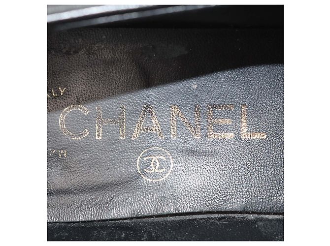 Mocassini Chanel in pelle matelassé nera con chiusura CC Nero - vista 6