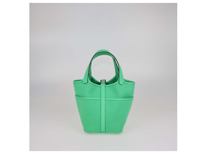 Hermès Borsa Picotin 18 Hermes Vert Toile Geoland e pelle Swift Cargo Comics Verde chiaro - vista 3