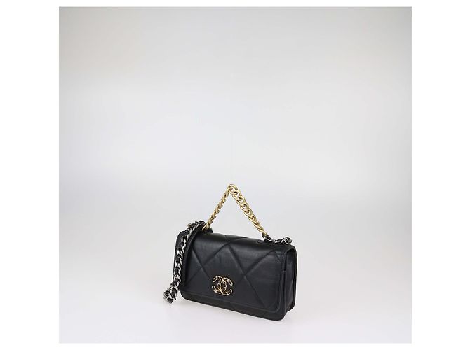 Borsa Chanel 19 Wallet on Chain in pelle matelassé nera Nero - vista 2