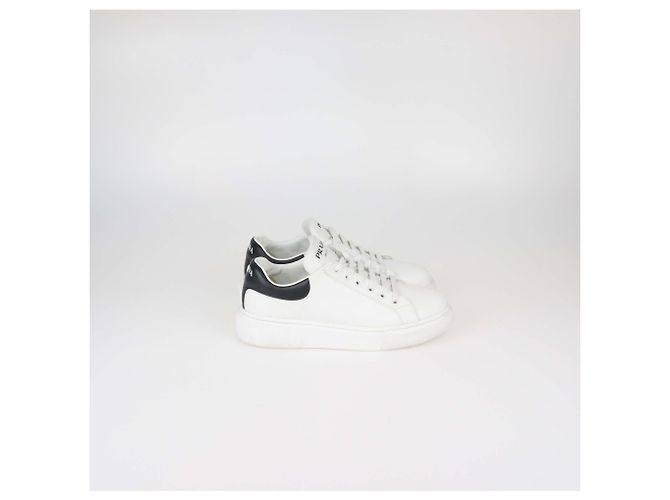 Sneakers Macro in pelle bianco/nero Prada - vista 3