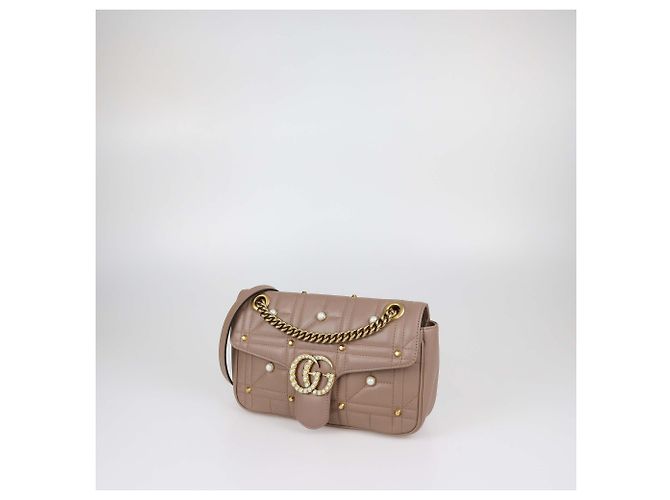 Gucci GG Marmont Schultertasche Medium aus gestepptem Leder in Old Rose mit Perlen - Ansicht 2