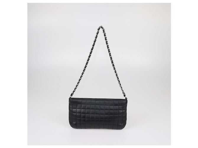 Borsa Pochette Chanel Black Choco Bar Leather Camellia No.5 Nero - vista 3