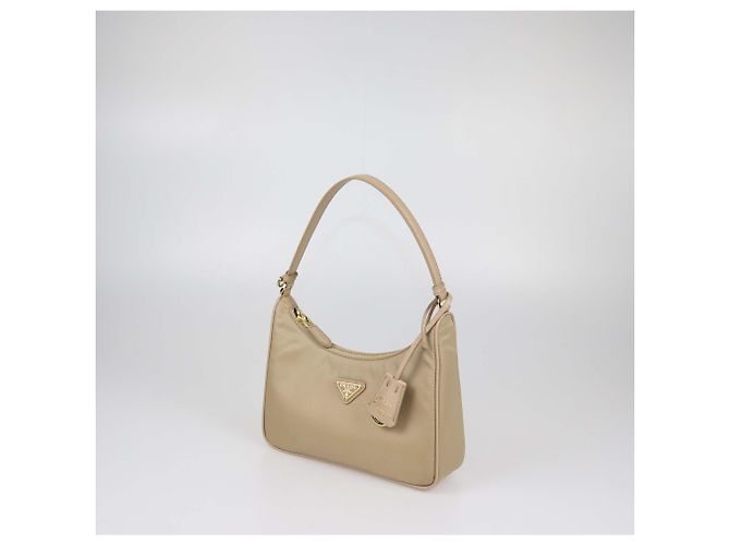 Borsa a tracolla Prada Re-Edition 2005 in Re-Nylon beige e pelle Saffiano - vista 2