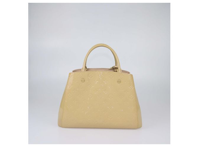 Borsa Louis Vuitton Dune Monogram Vernis Montaigne MM Beige - vista 3