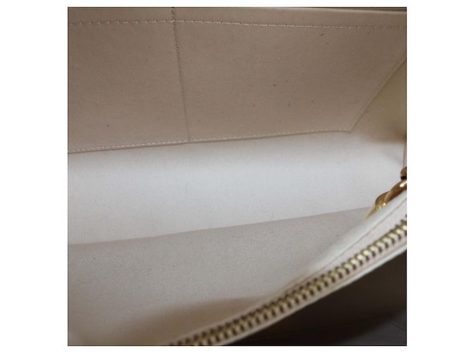 Borsa Louis Vuitton Dune Monogram Vernis Montaigne MM Beige - vista 6