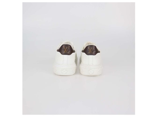Sneakers Time Out in pelle Monogram embossed bianca Louis Vuitton Bianco - vista 5