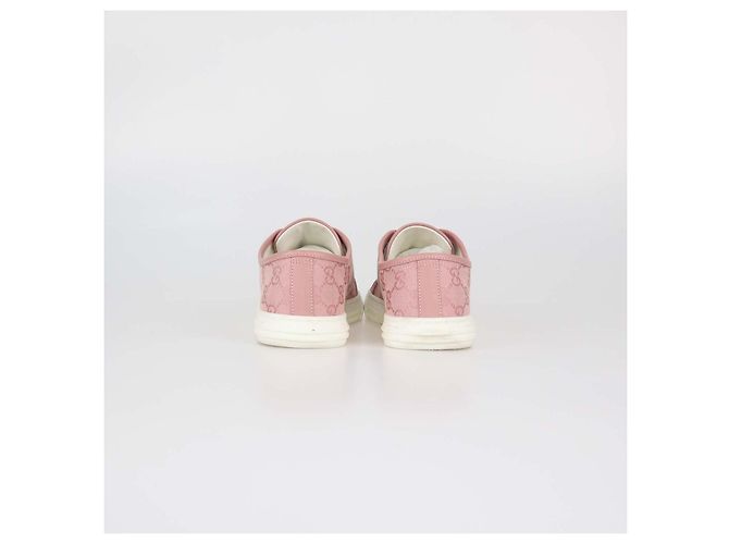 Sneakers basse Gucci in canvas GG e pelle rosa - vista 5