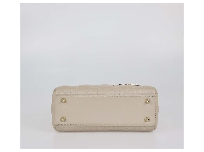 Christian Dior Kleine Lady Dior Tote aus Cannage-Leder in Beige - Ansicht 4