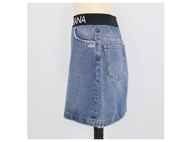 Falda Dolce & Gabbana de denim azul con cinturilla de logo y efecto desgastado - vista 2
