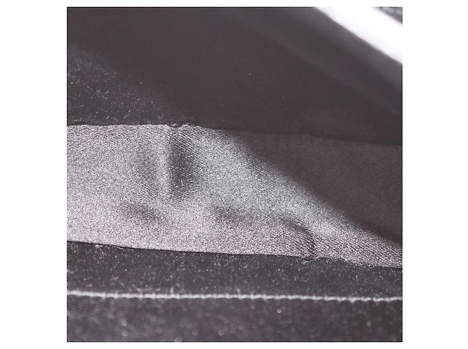 Borsa a tracolla Chyc in pelle nera Yves Saint Laurent Nero - vista 6