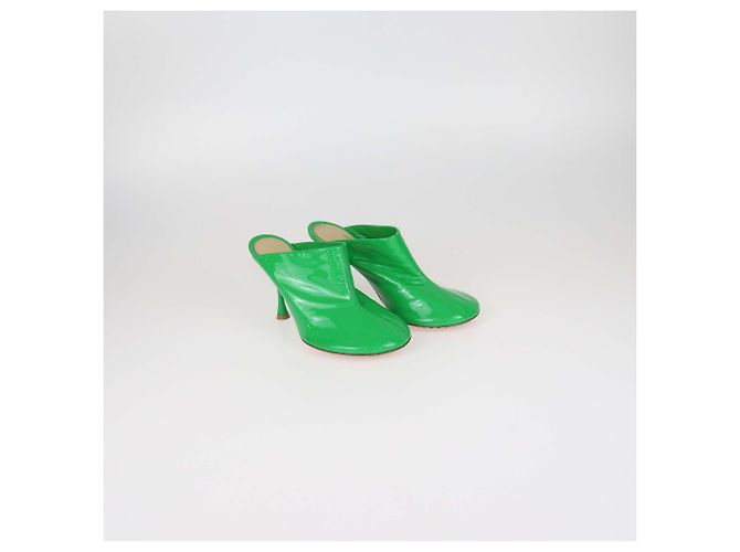 Bottega Veneta Dot Sock Mules aus grünem Lackleder - Ansicht 2