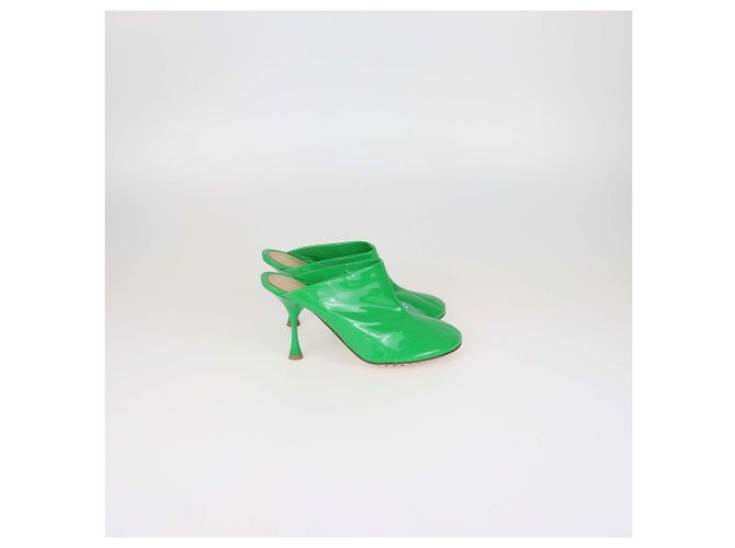 Bottega Veneta Dot Sock Mules aus grünem Lackleder - Ansicht 3