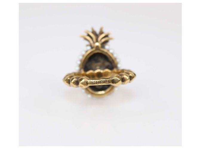 Anello Cocktail Ananas in Metallo Dorato Invecchiato e Perle Sintetiche Gucci XS - vista 5