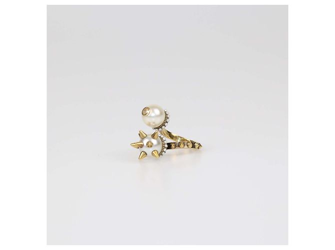 Anello Gucci con borchie spike e perle sintetiche in metallo dorato invecchiato D'oro - vista 2