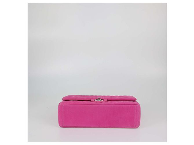 Borsa Chanel Maxi Classic Double Flap in pelle caviar matelassé e nubuck rosa - vista 4