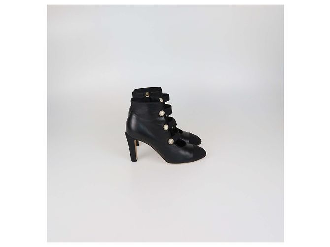Stivaletti Chanel in pelle nera con punta cap toe e decorazioni in perle finte Nero - vista 3