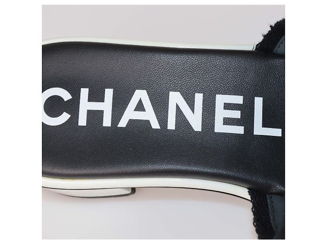 Sandali slide Chanel in pelle nera e tela con logo stampato Nero - vista 6