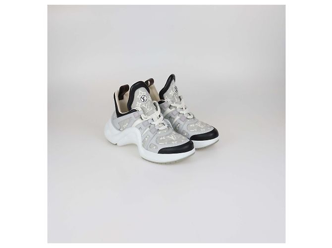 Zapatillas Archlight Louis Vuitton de nailon y cuero Monogramme gris/negro - vista 2
