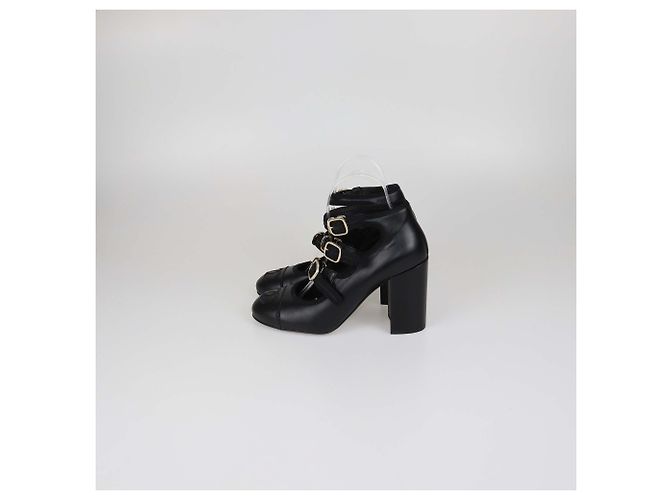 Décolleté Chanel in pelle nera con cinturini multipli Mary Jane e punta CC Nero - vista 4