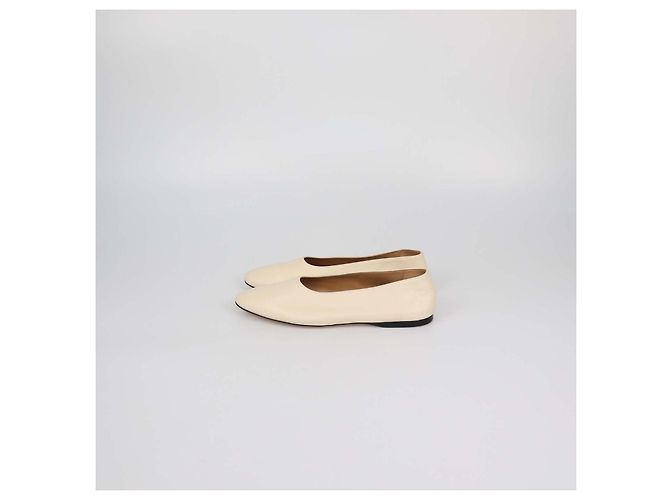 Ballerine Awar in pelle crema The Row Crudo - vista 4