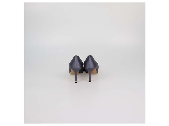 Décolleté Hangisi in raso grigio Manolo Blahnik - vista 5