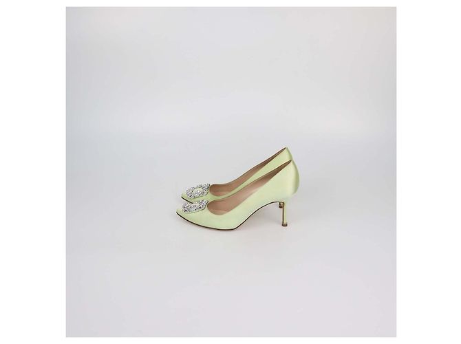 Manolo Blahnik Hangisi Pumps aus hellgrünem Satin - Ansicht 4