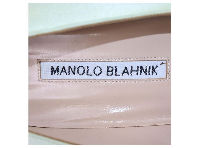 Manolo Blahnik Hangisi Pumps aus hellgrünem Satin - Ansicht 6