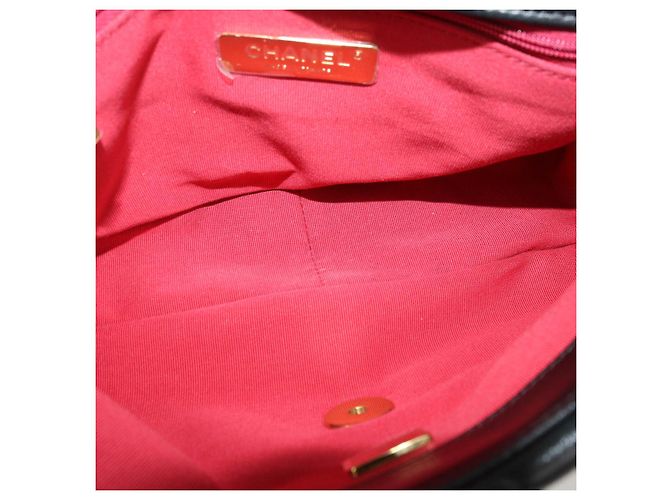 Borsa a patta Chanel Small 19 in pelle matelassé nera Nero - vista 6