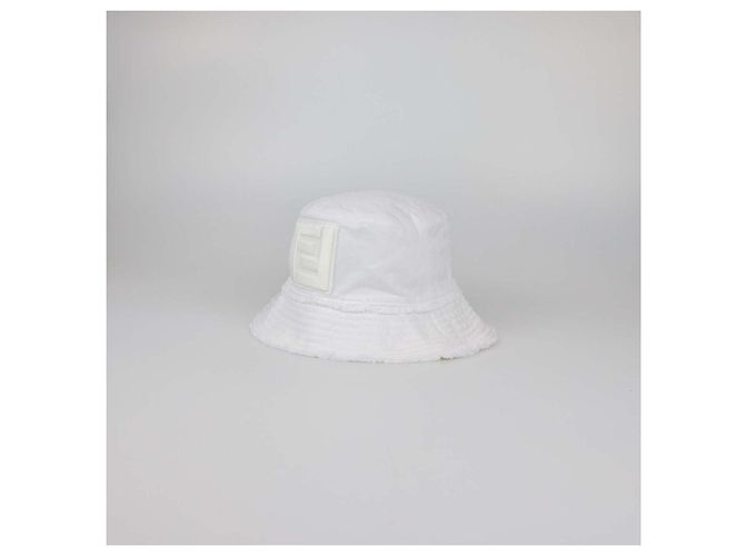 Cappello bucket Fendi in cotone bianco con ricamo FF - vista 2